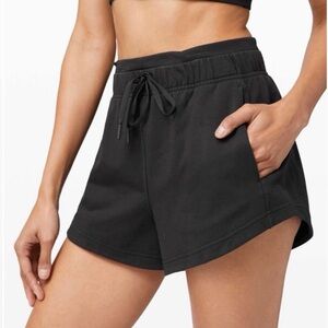 Lululemon Inner Glow Short 3" *Terry Black size 4